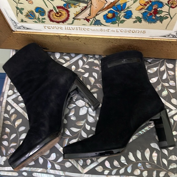 Stuart Weitzman suede boots - Picture 1 of 5